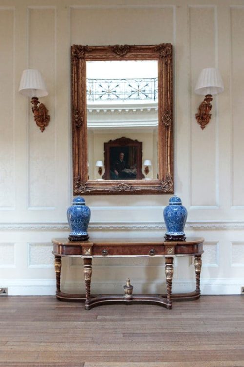 hedsor house - blue and white vases